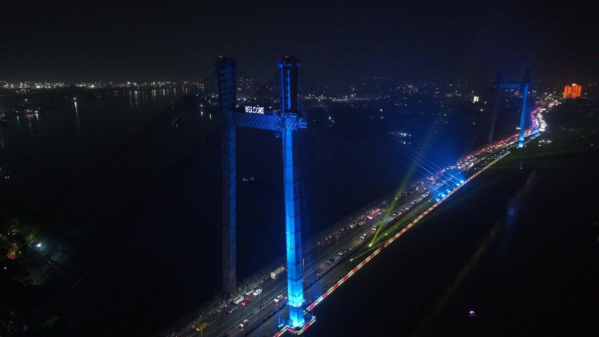 Vidyasagar Setu, glowing for the goddess. 🌉 Kolkata's modern landmark lights up against the night as the city wears its festive best for Durga Puja 2026. A new West Bengal, shining bright. Maa comes h