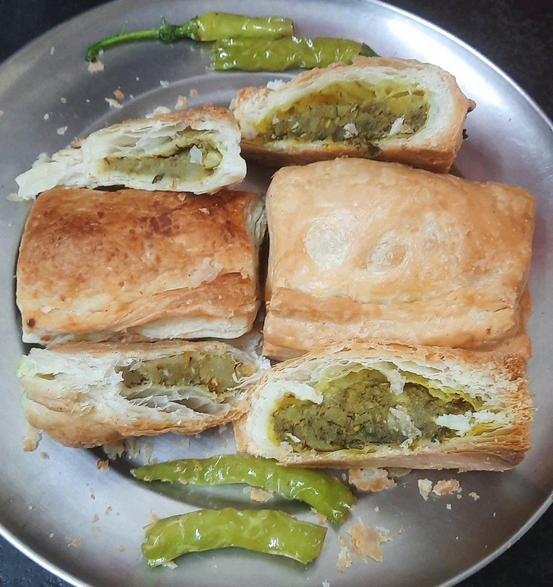 RT by @monty_chadha: #Pune #Childhood #Memories #Pattice #Puff #Food #Heritage PATTICE (PUFF) In early 1960’s - on Sunday Mornings - I would run to the Hindustan Bakery outlet on Bajirao Road to pick 