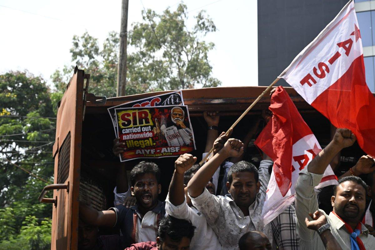 RT by @EmergingRoy: .@revanth_anumula doing in #Hyderabad what Amit Shah does in Delhi? @RahulGandhi @kharge