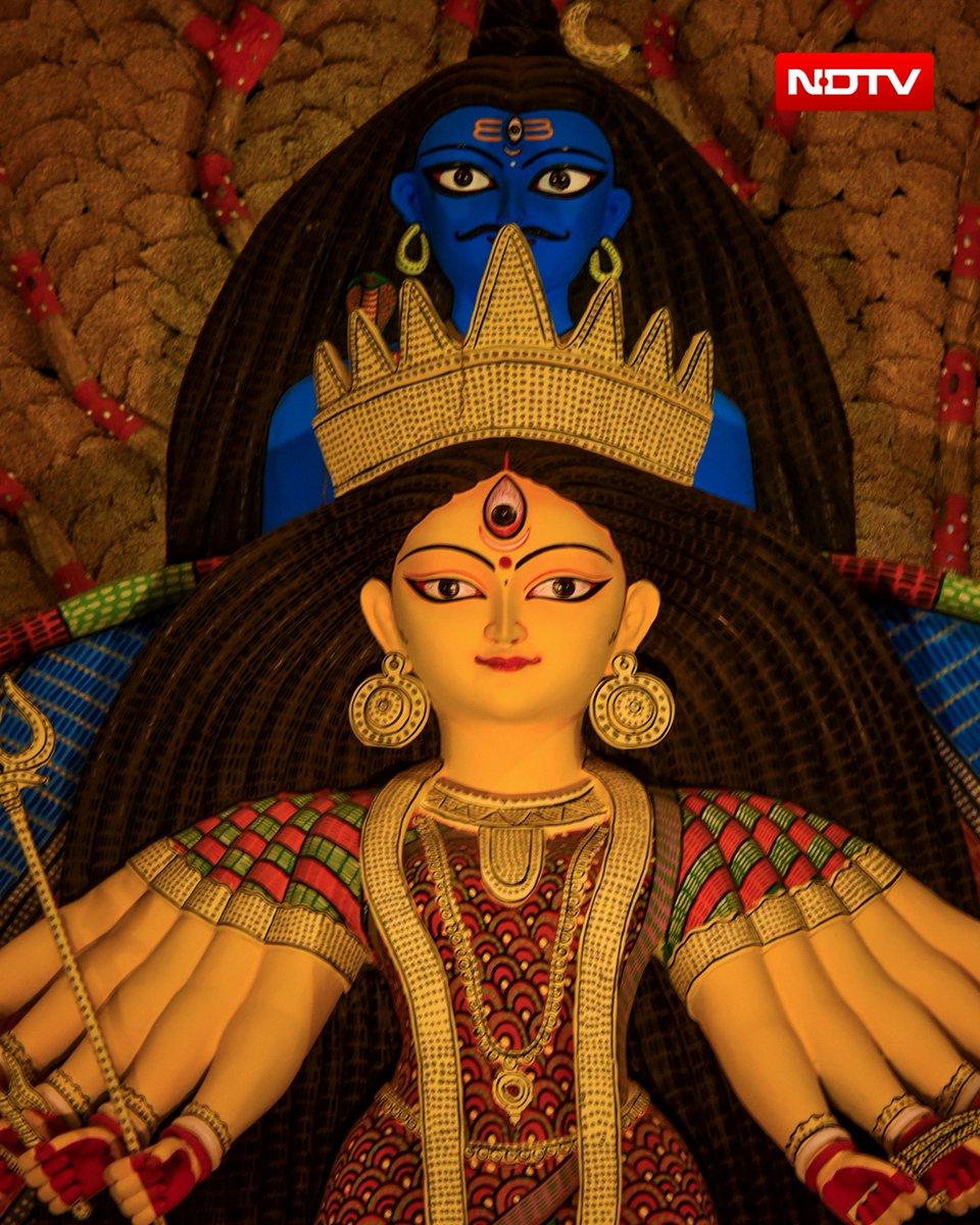 Kolkata: An idol of Goddess Durga at a puja pandal set up for the Durga Puja festival at Salt Lake FD Block in Kolkata. #Kolkata #GoddessDurga #NDTV