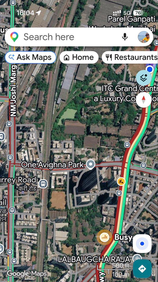 Currey Road Bridge appears severely congested during the Durga Mata procession, raising concerns about traffic management and emergency access. @MumbaiPolice, kindly look into this and ensure public s