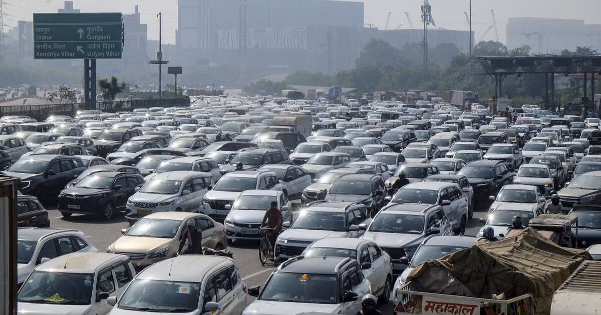 Commute conundrum: Delhi traffic crawls as protestors, barricades remain on streets