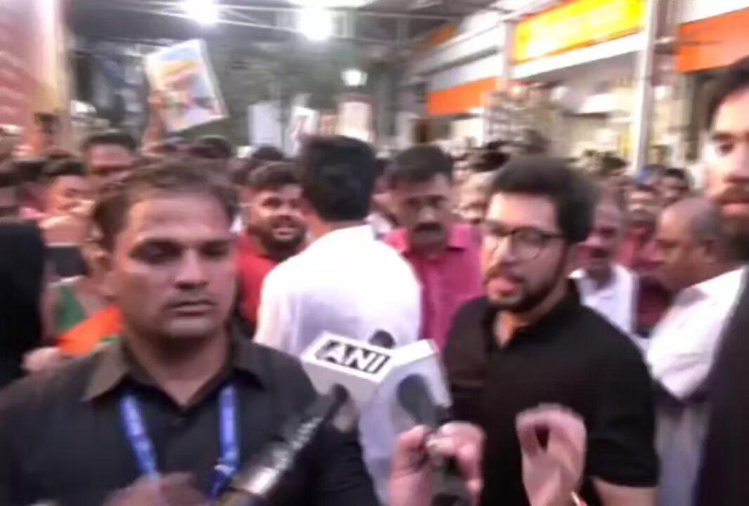 RT by @Vedant23912638: : Shiv Sena (UBT) MLA Aaditya Thackeray accused the BJP government of being “scared” of citizens, alleging that patriots participating in protests were being arrested. #