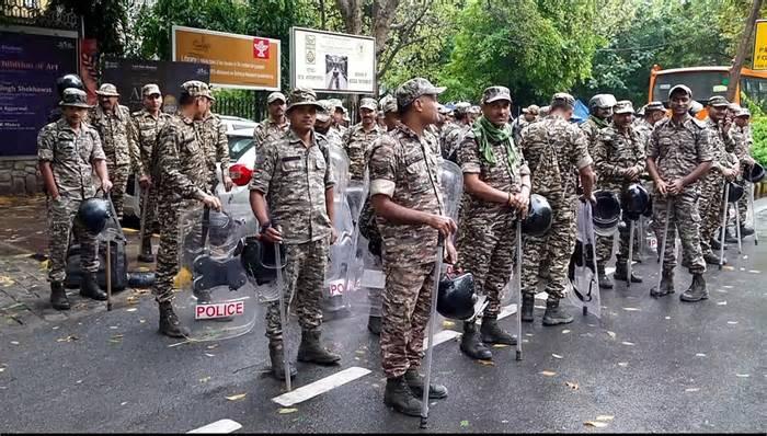 Delhi Protest Day 3 LIVE: CJI declines INDIA Bloc meet, Opposition march on