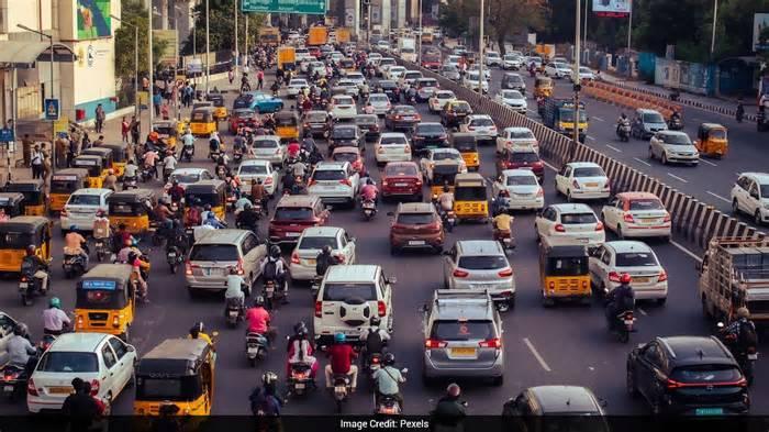 Bengaluru Man Defends City's Traffic, Says It Gets More Criticism Than Other Indian Cities