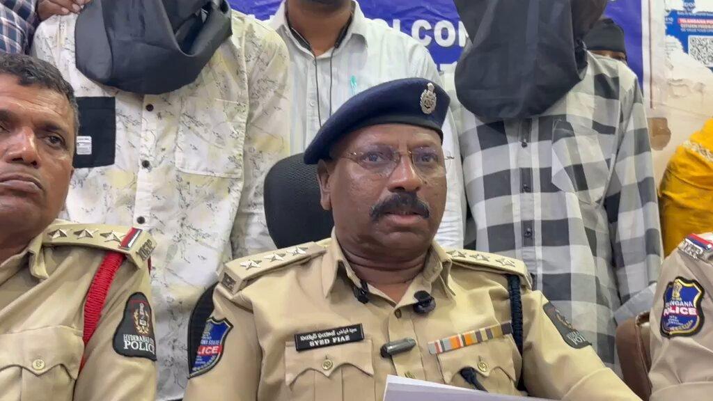 : arrested 8 accused within 24 hours in a rape-#POCSO and case. A was allegedly trafficked to a brothel near ’s Pillar No. 200 and forc