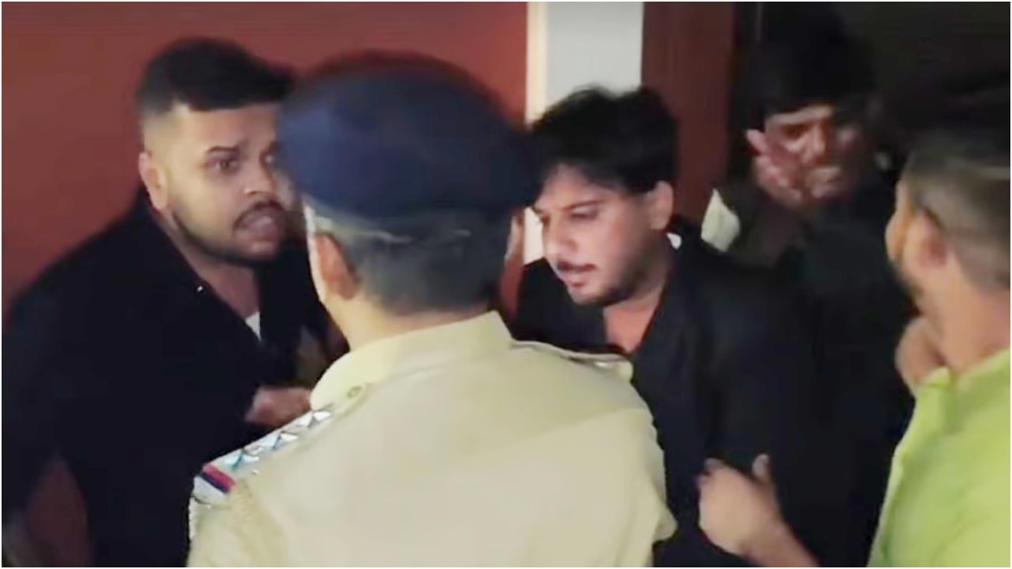 🚨IAS officer abuses Bengaluru Police when asked for ID at Pub : An FIR has been registered against an Andhra Pradesh-cadre IAS officer & his friends after they allegedly abused & assaulted an on-duty