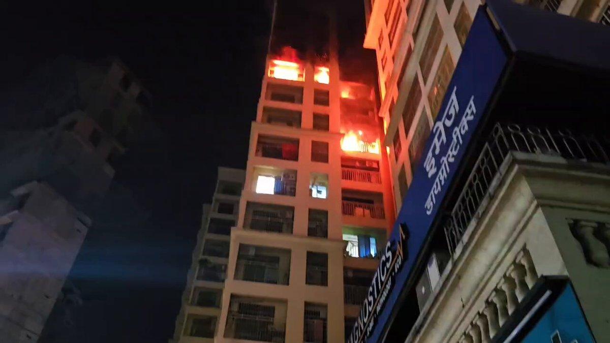 RT by @amitviews: #Panic gripped 14-storey building in #Nalasopara ,near #Mumbai , after #massive #fire broke out at midnight. Fire started in flat on 13th floor & quickly intensified,with flames spre