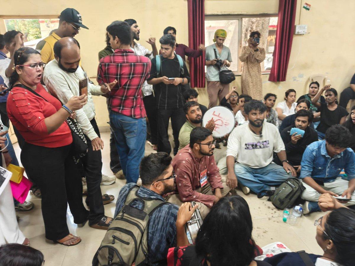 At least 102 CJP supporters have been taken into custody and kept at Lashkar Police Station in Camp area. They had gathered at Lal Mahal Chowk to join the protest call given by . They protes