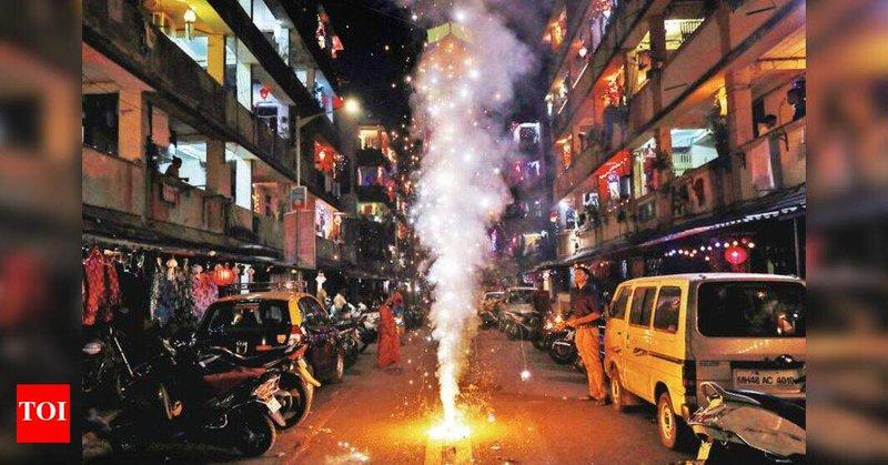 A Mumbai report described a street dog losing a limb after a Diwali cracker explosion That suffering cannot be dismissed as festive collateral damage @greenpeaceindia @SwatiJaiHind #BanFirecrackersInI