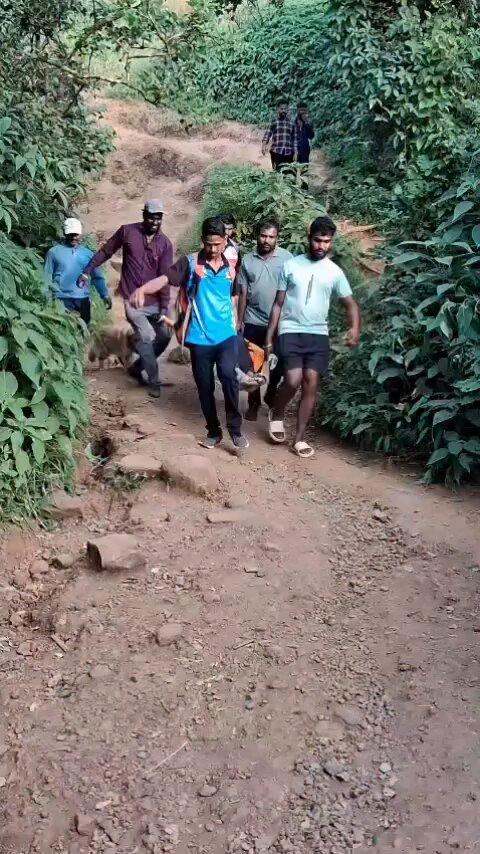 🚨 Tourist dies on Rajgad Fort; incident occurred near Pali Darwaza! Jignesh Sadashiv Khandalkar (resident of Chhatrapati (#Aurangabad), currently in ), who had come to visit Rajgad