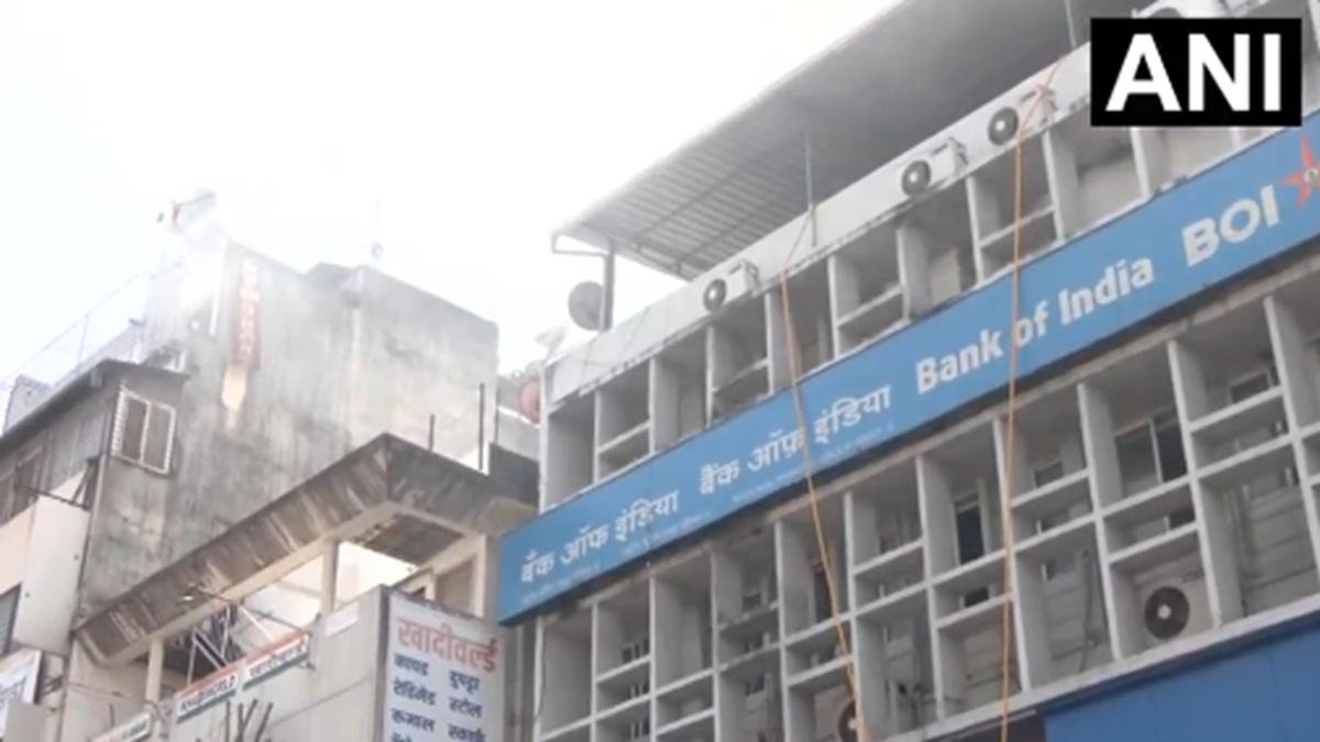 Fire breaks out at Bank of India office in Pune, seven fire tenders deployed | VIDEO