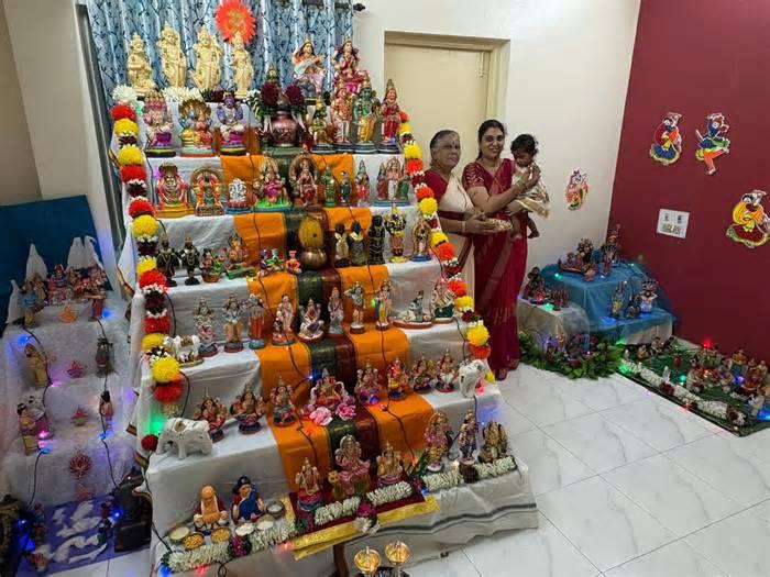 In Pune, Navaratra becomes a celebration of cultures, traditions and togetherness