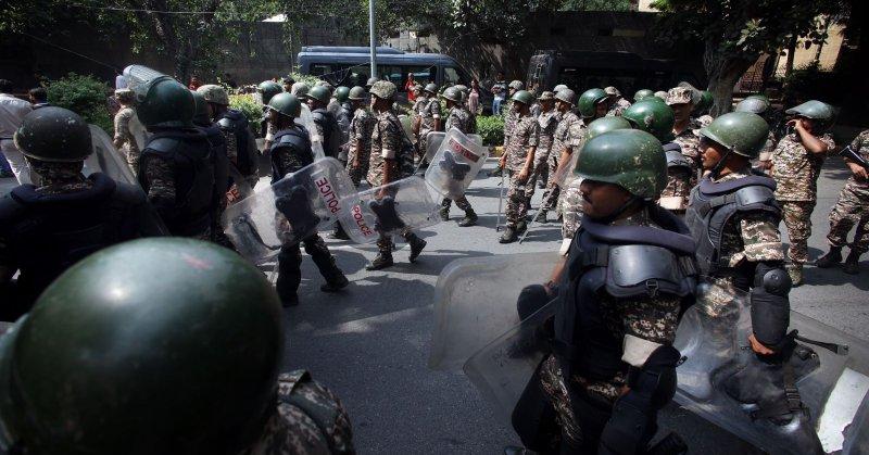 RT by @soter8: From the Opinions Editor: Look back and see how in travel far beyond the Capital @Joshi_Uncle writes https://indianexpress.com/article/opinion/columns/delhi-protests-ja