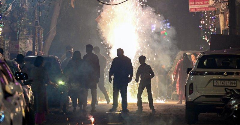 A Delhi man was reportedly killed and his brothers assaulted during a dispute over bursting crackers No celebration should escalate into violence @gupta_rekha @CMODelhi #BanFirecrackersInIndia #SayNoT