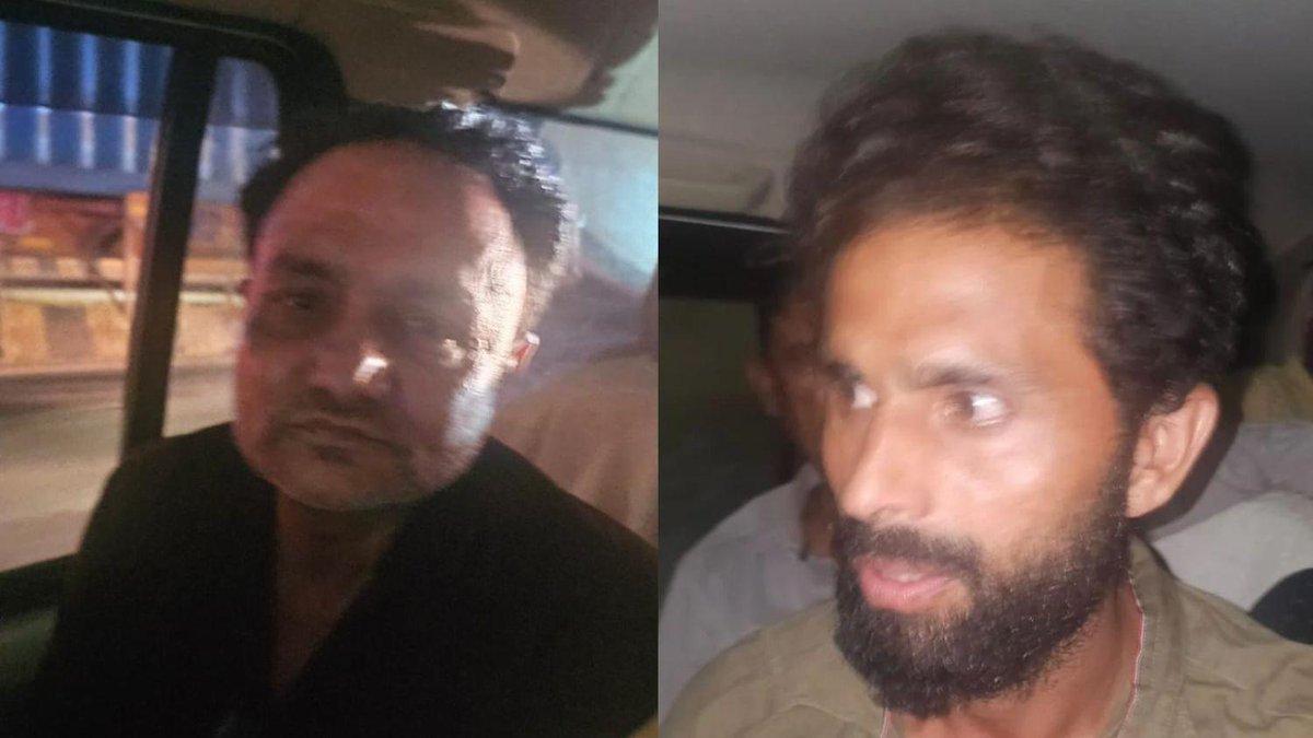 Aise Bhayanak shakal wale sirf Right Wing Kattar panti hi ho sakte hain. Aisa lagta hain jaise 4 khoon kar ke abhi nikle hain.