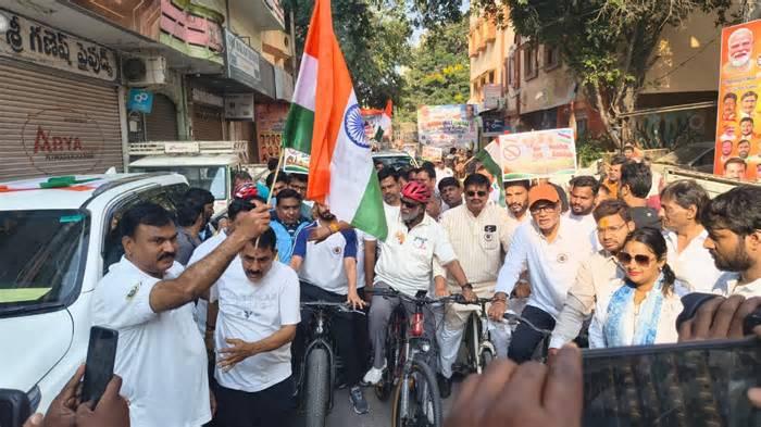 Hyderabad: Cycle Rally Held to Raise Awareness Against Drug Abuse