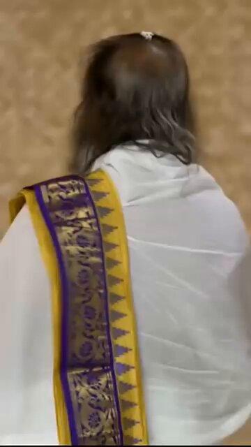 Gurudev Sri Sri Ravi Shankar ji @Gurudev out Silence by Singing Durga Bhajan Art of Living International Center #Bengaluru #Navratri2026WithGurudev