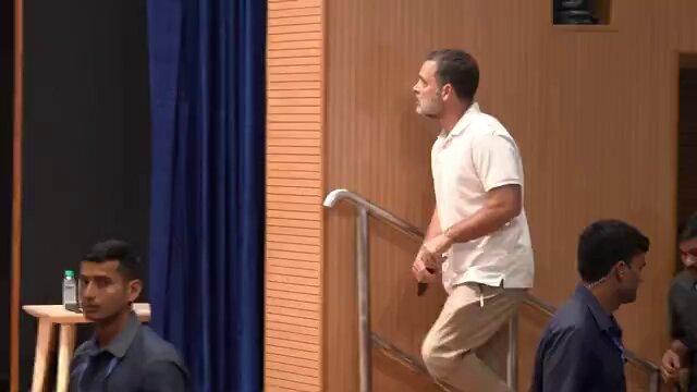 RT by @VikramBudhelia: Special Congress Party Briefing by LoP Shri @RahulGandhi at AICC HQ, New Delhi.