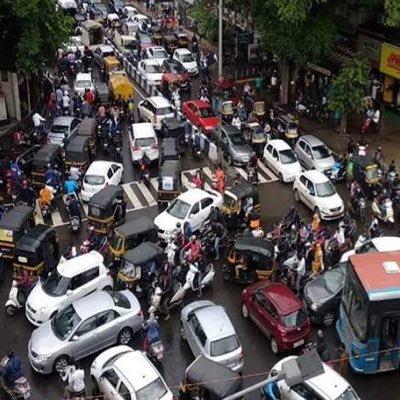RT by @VinitaDeshmukh: The same police were praised during the last protest! Shame on @PuneCityPolice for not following supreme court orders !! @PuneCityTraffic The fear is real! @VinitaDeshmukh