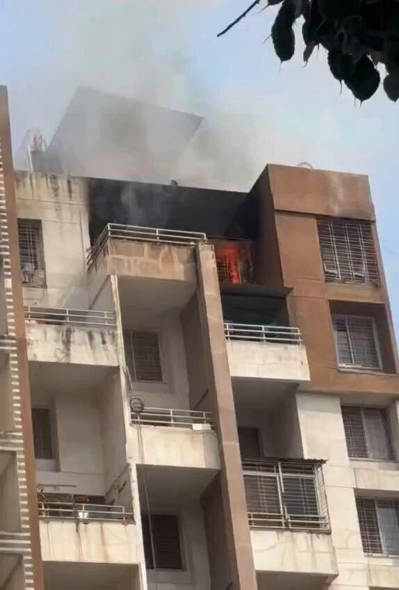 : Fire broke out on the 11th floor of Capital Towers in Wakad at around 4 pm on Sunday. The Pimpri-Chinchwad Fire Brigade rescued three people. Cooling operations are underway. The cause of the f