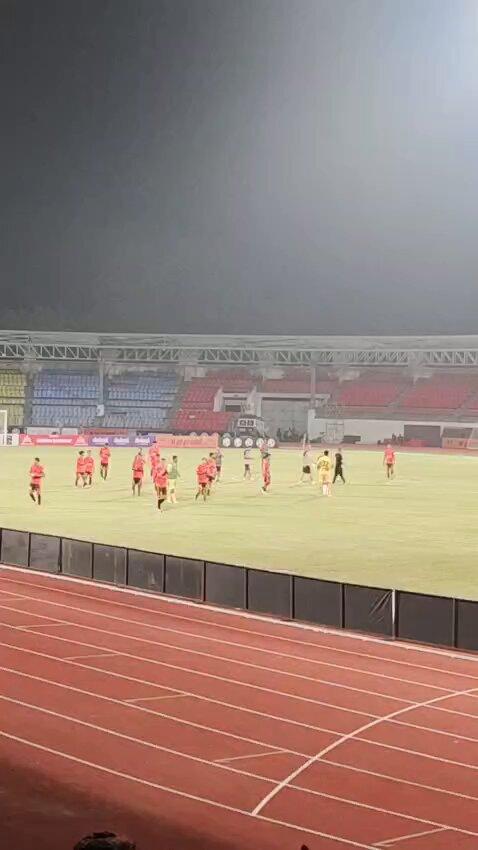 Good turnout in Pune for Inter Kashi vs Kerala Blasters game. Come on Pune, Let's keep going. @InterKashi