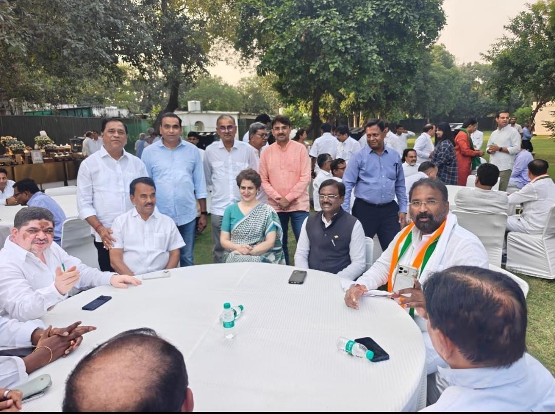 | INDIA bloc leaders including MP Priyanka Gandhi Vadra, Telangana Minister Ponnam Prabhakar at the residence of Lok Sabha LoP and Congress MP Rahul Gandhi for a high tea meeting. Lok
