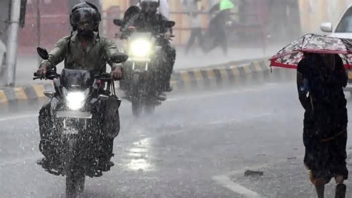 Heavy Rain Hits Delhi: Morning downpour brings cooler weather and waterlogging; IMD warns of more
