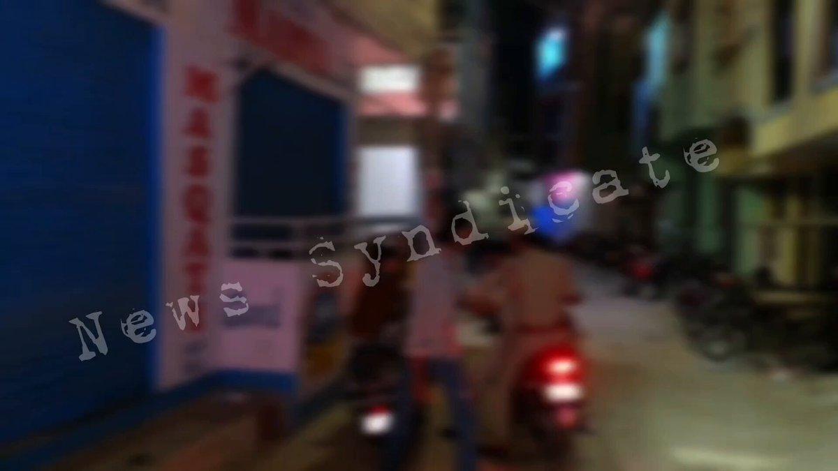RT by @Tdp_voice_of_Ap: | Santosh Nagar After spotting groups of young men roaming around late at night within the Santosh Nagar PS limits, police launched a late-night drive to check their