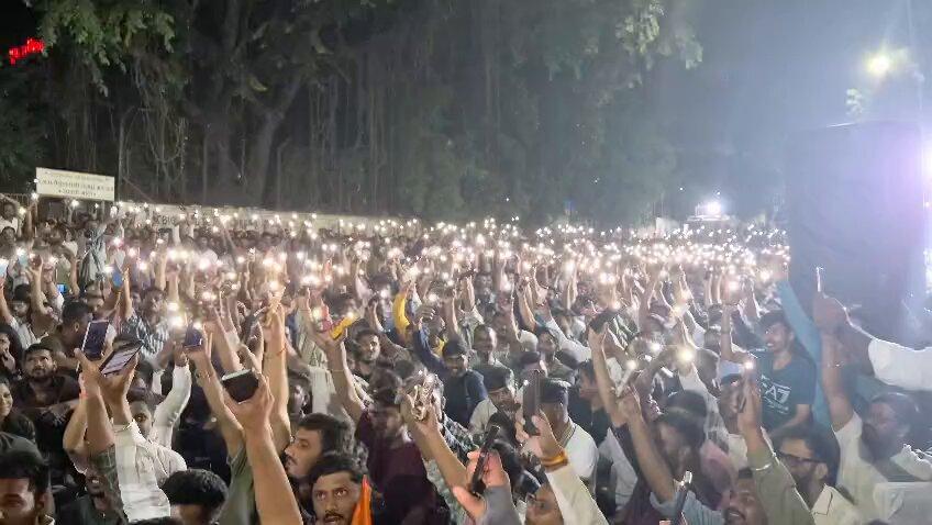 RT by @Akshaybobade95: Pune students & MPSC aspirants are eagerly waiting for you, @RahulGandhi ji.