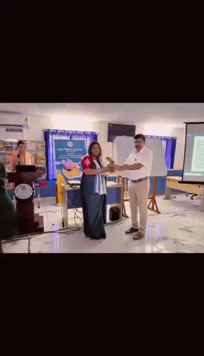 ✨ Glimpses from the Teachers Empowerment Programme ✨ A day of learning, collaboration & inspiration at IEM Group of Schools, Kolkata! 📚🌱 Empowering educators to inspire brighter futures. 💫