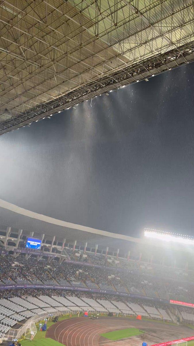It has started raining here in Kolkata. The match is halted for severe lightning and it will remain stopped for now. India have a 1-1 stalemate as of now against Uruguay when the referee stopped the m