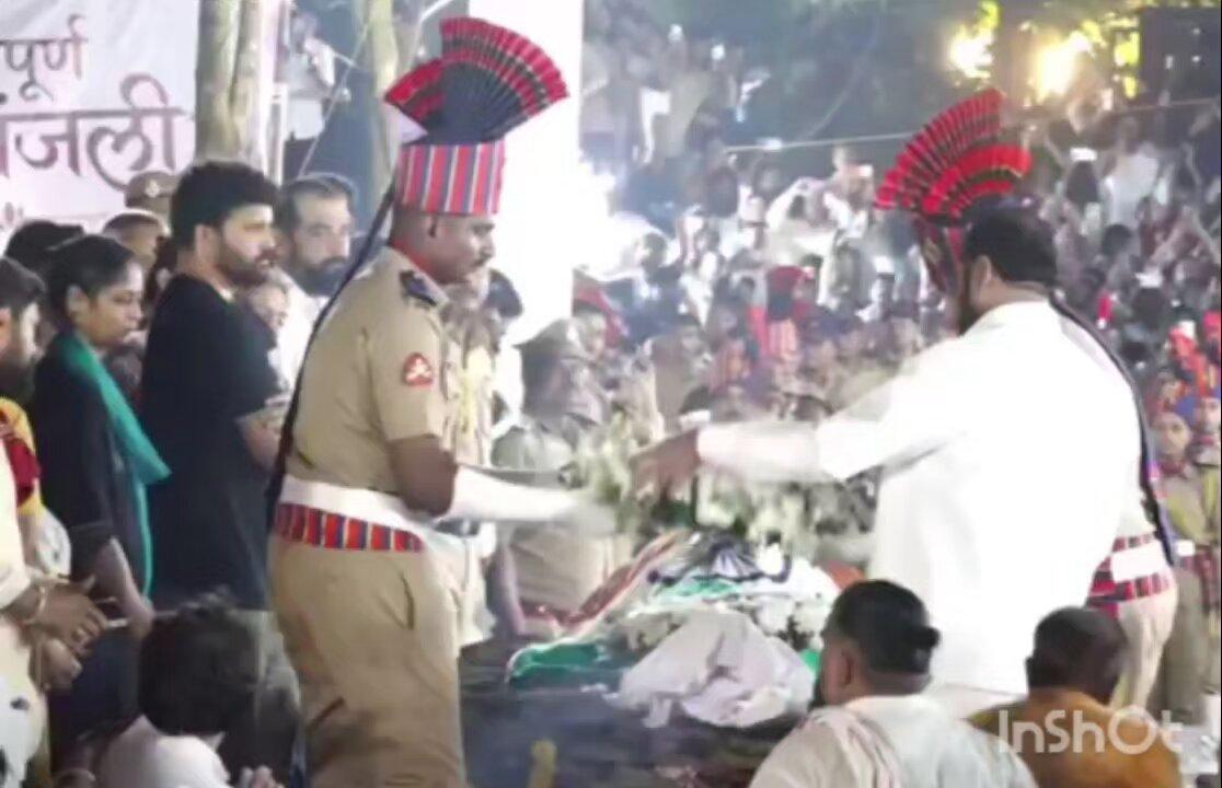 : Deputy CMs Eknath Shinde and Sunetra Pawar, along with Union Minister Ramdas Athawale, paid their last respects to veteran actor Nana Patekar at his farmhouse in Donje village.