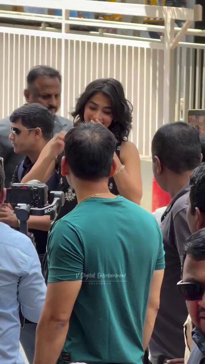 RT by @fridaymoviebuff: 🔥🔥 at for store event♥️ Looking Absolute Simple and Gorgeous 😍🥰 @hegdepooja 🔥😍🥰