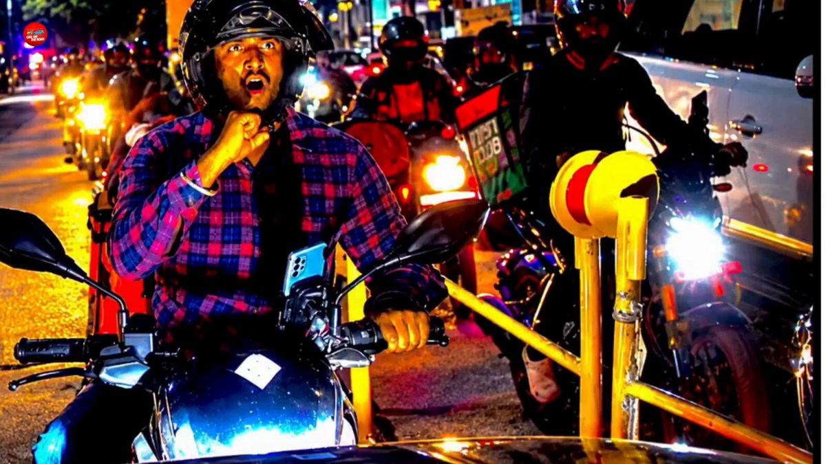The delivery partners of @Swiggy @zomato @porterit_ @rapidoapp_ are increasingly becominv a nuisance and danger on roads in . Wish @blrcitytraffic in all divisions has a special