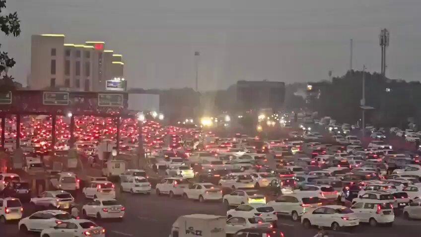 Good Morning Delhi !!