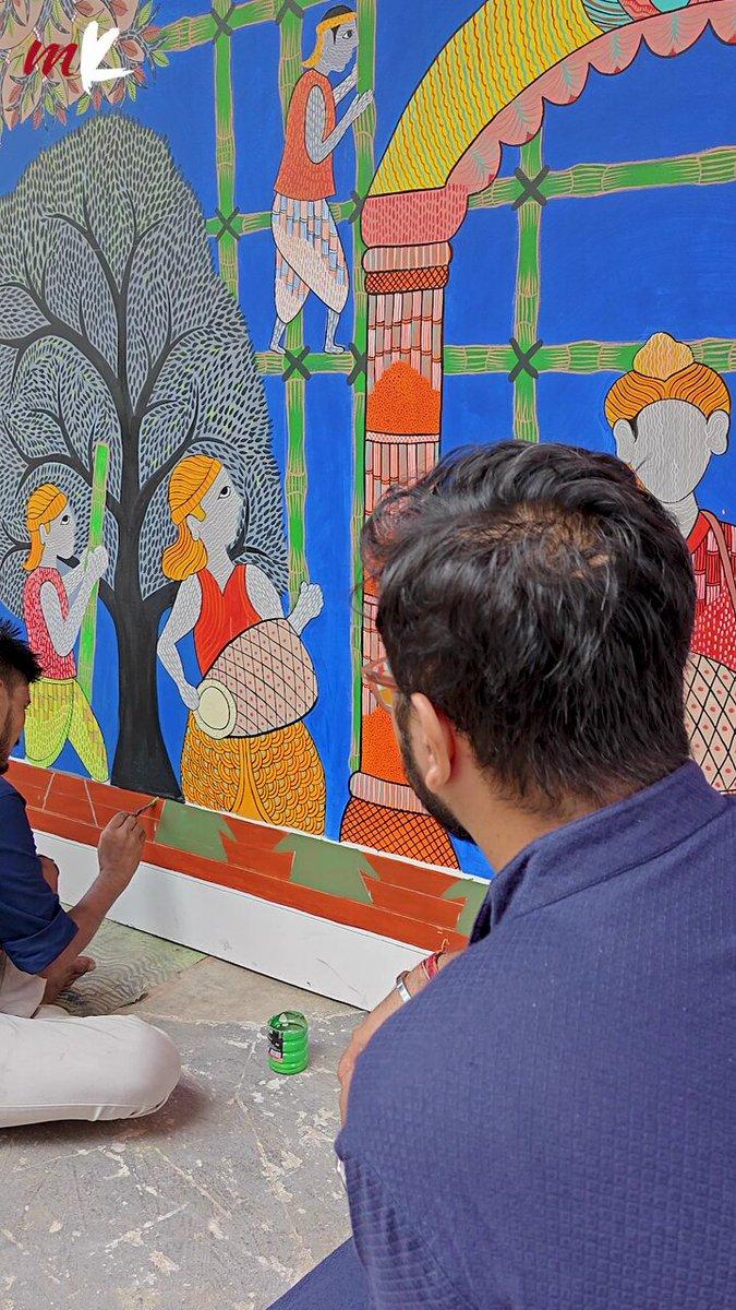 From Madhya Pradesh to Kolkata! Visual artist Sayan Mukherjee explores a Gond art installation at Dumdum Park, where intricate patterns and vibrant colours bring India’s rich folk art traditions to th