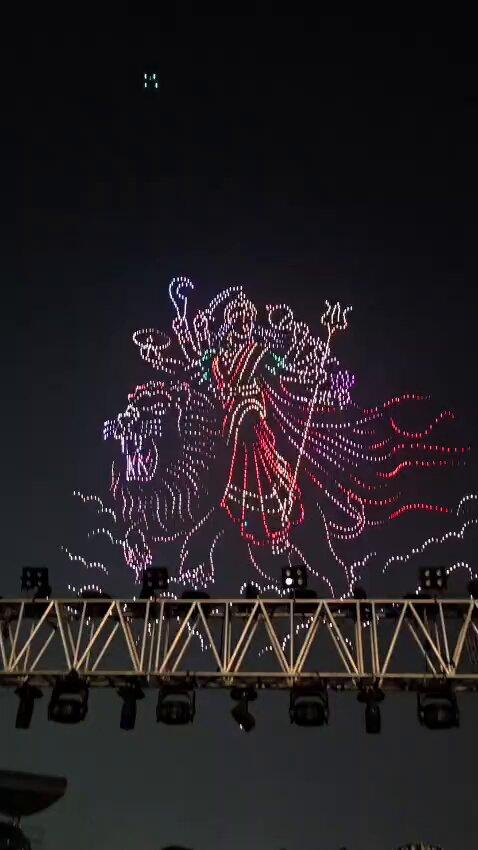 RT by @RusthumIkkada: Spectacular fireworks at the Mahalaya Grand Show at Eden Gardens, Kolkata Maa Duggo Aschen ♥️