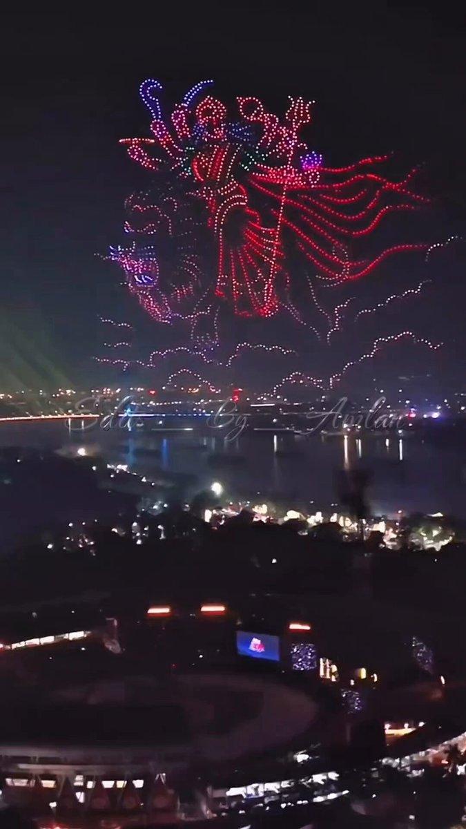 RT by @ad_amlan: WHAT AN EXTRAVAGANZA! 🔥✨ A spectacular Navratri kickoff that witnessed for the FIRST TIME! ❤️🙏 ात्रि 🙏