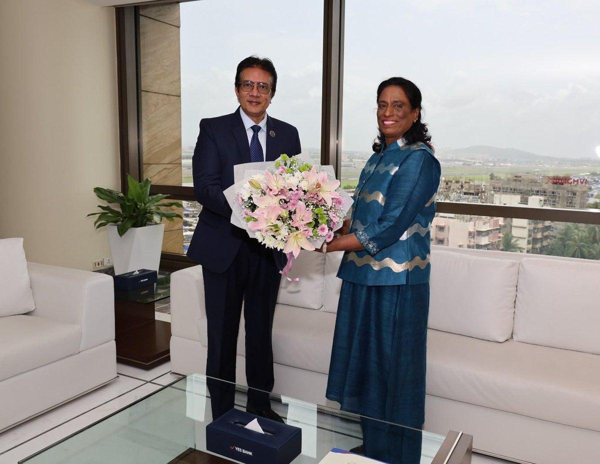 It was our privilege to host Dr. P. T. Usha, President of the Indian Olympic Association, at YES BANK House to celebrate Team India’s spectacular performance at the 2026 Commonwealth Games. YES BANK t