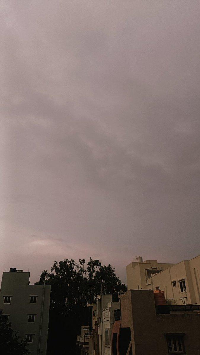 Others -: Winter szn is Coming 🥶❄️ Bengaluru -: let first Rainy szn get over 🌧️🌫️🌅