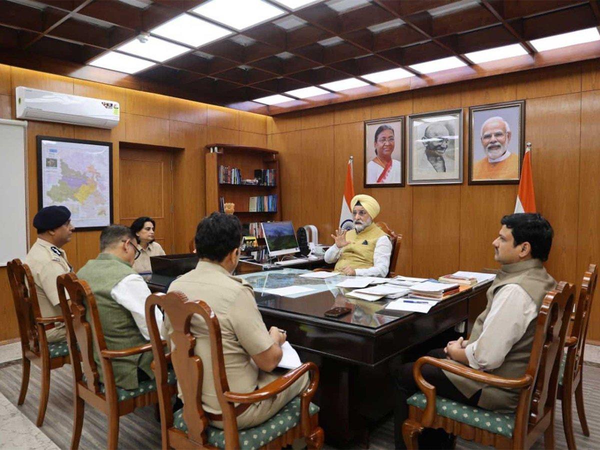 Delhi govt modifies Addl DCP charge order after ACP Vivek Bhagat opts out amid harassment inquiry; 11 officers to get charge Read @ANI Story | https://www.aninews.in/news/national/general-news/delhi-g