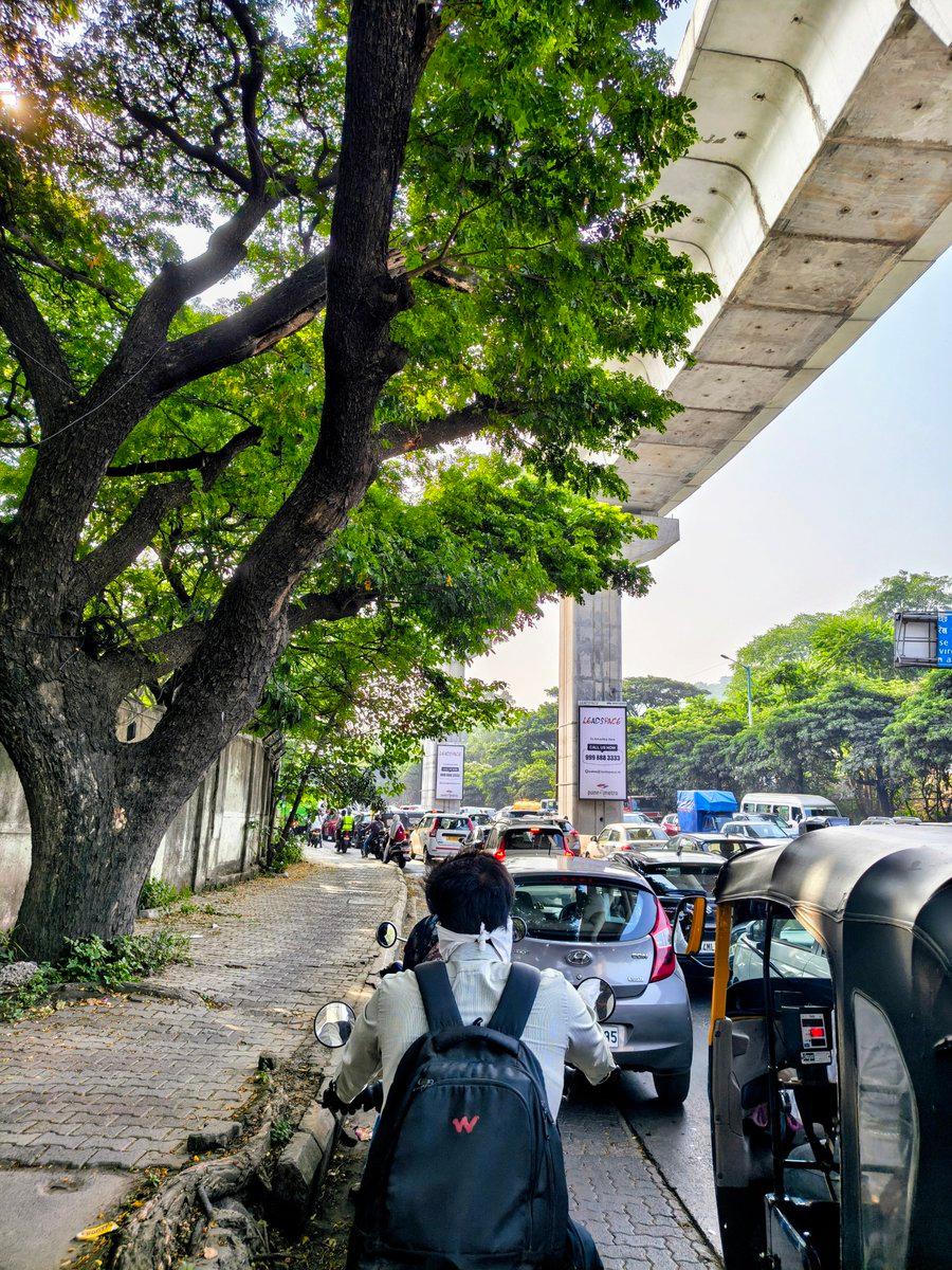 R to @PuneDistrict: Traffic evryver hs gone for a toss! Dsnt matter if u destroy trees & build humungously wide roads, flyovers, metros! Still alwys find certain stretches in d same condition -