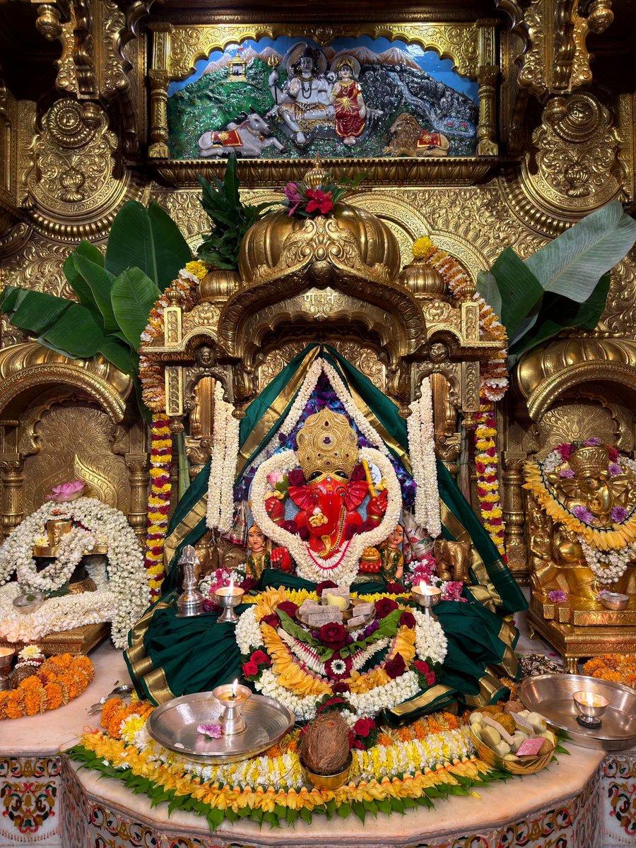🙏गणपती बाप्पा मोरया 🌺मंगलमूर्ती मोरया 🙏०६/१०/२०२६ 🙏Ganapati Bappa Moraya 🌺 Mangalmurti Moraya 🙏 06/10/2026 Image Shree Siddhivinayak Mandir Mumbai
