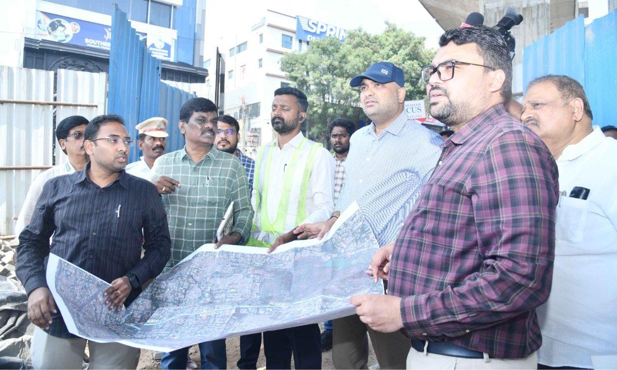 Telangana revises designs of KBR Park flyovers via GO Ms No. 927. A new steel flyover from Jubilee Hills check post to Mufakham Jah College goes to MEIL, KNR Constructions' LOA is cancelled, and flyov