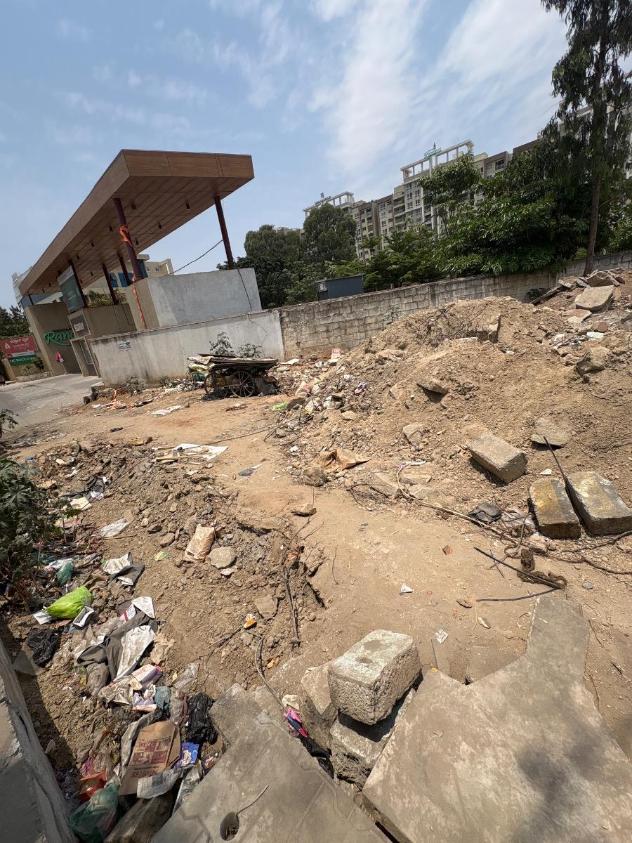 ๐ 10 people have confirmed this garbage spot in Naganathapura (Ward ), Jayanagar Zone. ๐ Near Mahaveer ranches hosa road โณ Open for 169 days M. Krishnappa, please take a look. See it on the map โ