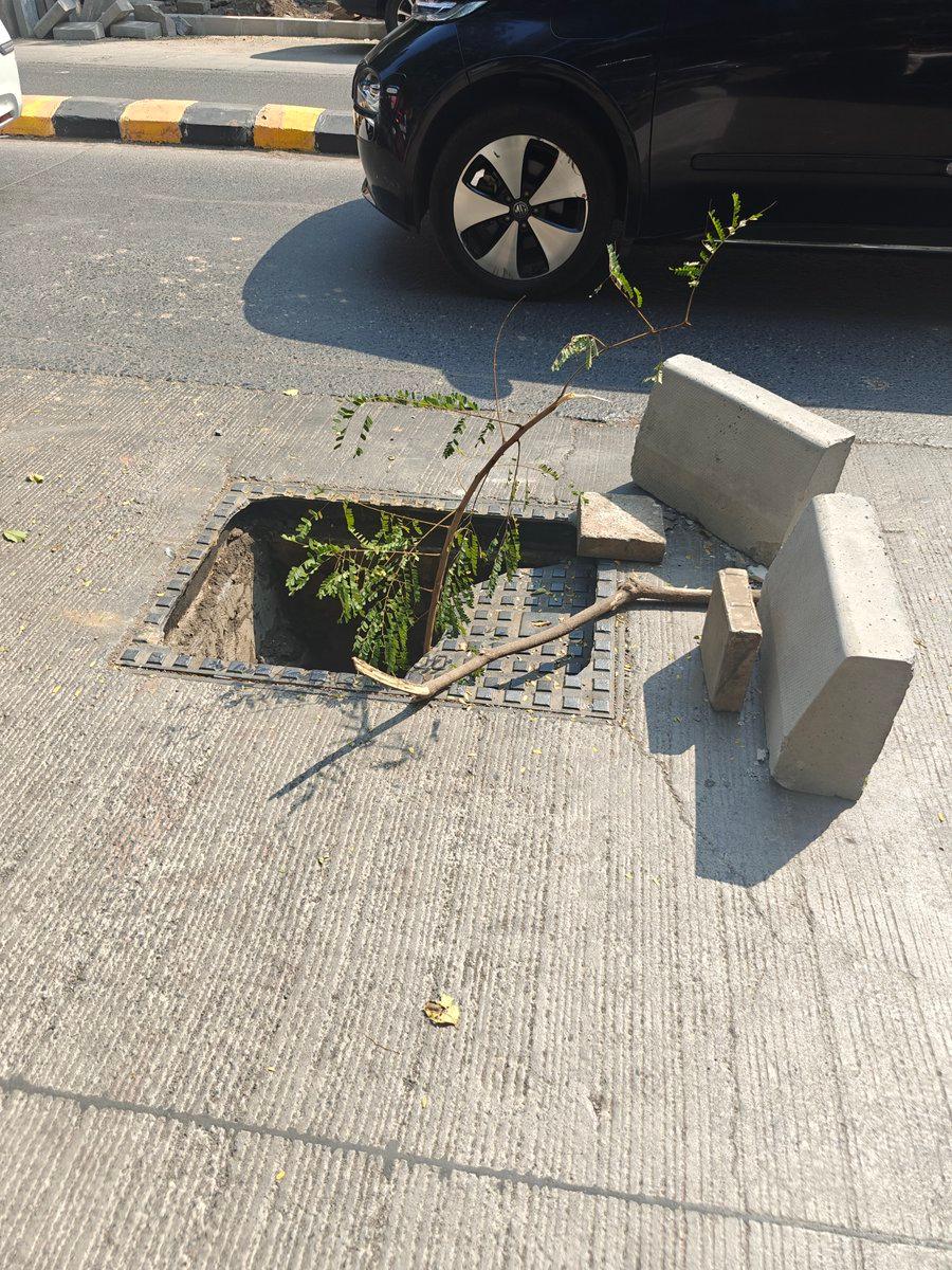 Dear @mybmc, a manhole cover is broken near Amboli Church, Andheri West ( Road towards church), posing a serious risk to vehicles. ⚠️ Please arrange an urgent repair before someone gets injured. Kindl