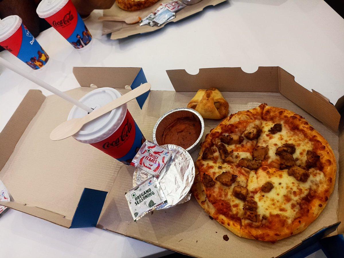 R to @SubhajitsDeals: Good tech, great people and pizza to wrap up the day! 🍕😂📱 The REDMI Note 17 Pro Series hands-on event in Kolkata gave me some amazing memories with the Xiaomi Fans Club community