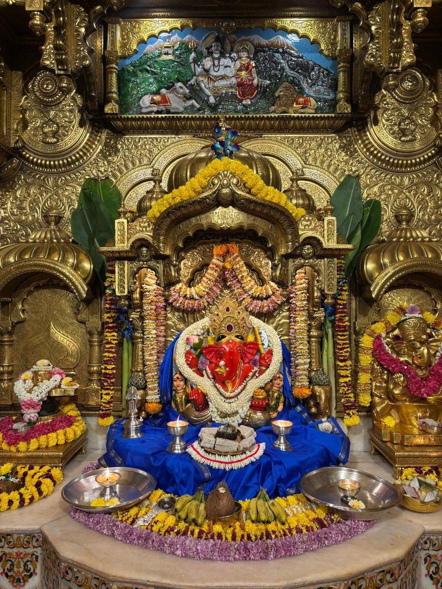 🙏गणपती बाप्पा मोरया 🌺मंगलमूर्ती मोरया 🙏१४/१०/२०२६ 🙏Ganapati Bappa Moraya 🌺 Mangalmurti Moraya 🙏 14/10/2026 Image Shree Siddhivinayak Mandir Mumbai