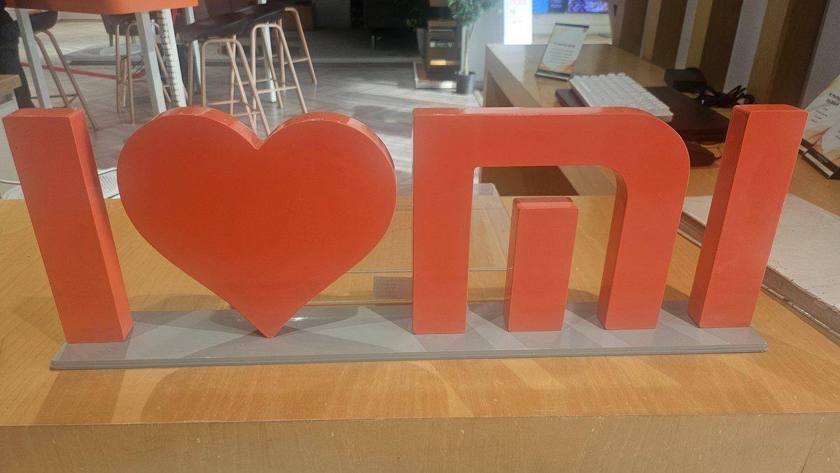 Thank U @RedmiIndia for a wonderful fan meet up.